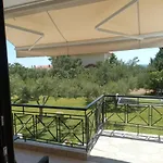 Petradaki Mola Kalyva