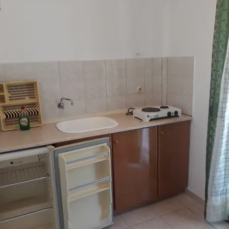 Petradaki Mola Kalyva