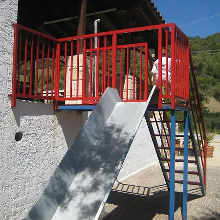 Petradaki Appartamento Mola Kalyva