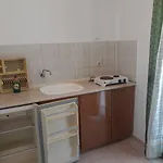 Petradaki Μόλα Καλύβα