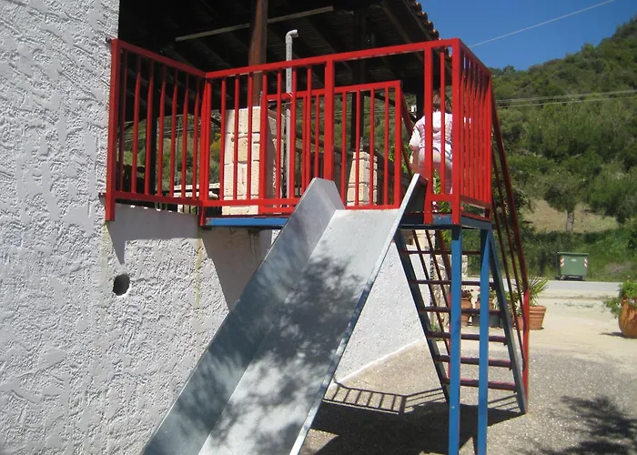 Petradaki Daire Mola Kalyva